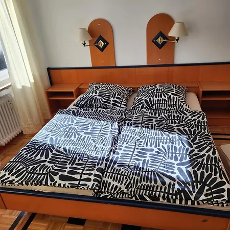 Doppelbett 12 Apartmán Norimberk